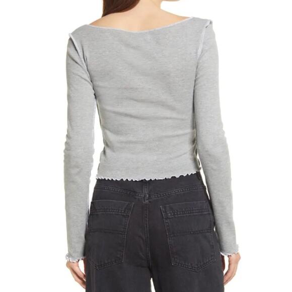 NEW TOPSHOP NORDSTROM Gray Long Sleeve Lettuce Edge T-Shirt Size 4-6 - Picture 2 of 8